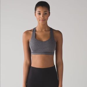 Lululemon Free to be Serene bra